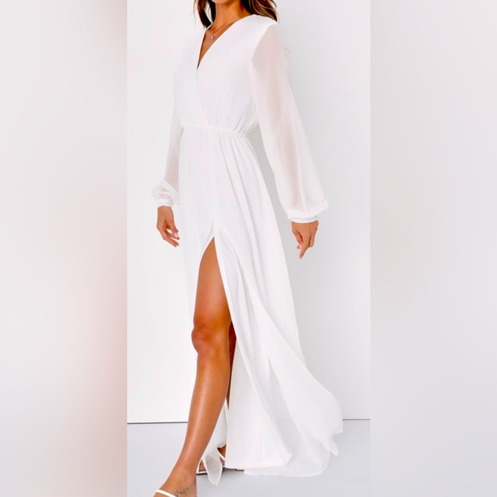 Lulu’s Wondrous Water Lilies White Maxi Dress